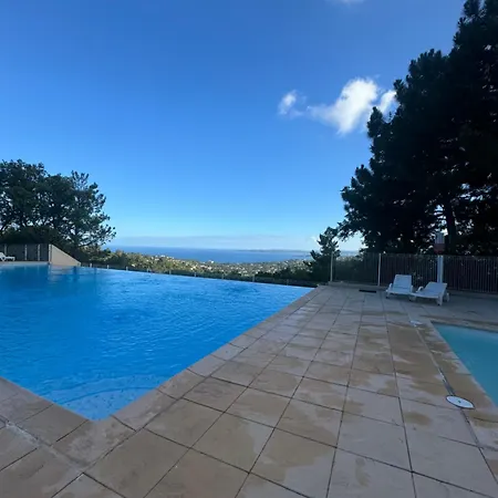 Vue Mer Panoramique De La Piscine Au Coeur De La Pinede Les Issambres Golf De Saint Tropez Apartment *